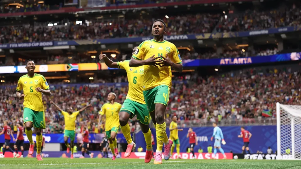 Mokoena sai das lágrimas ao heroísmo e garante empate da África do Sul na Copa