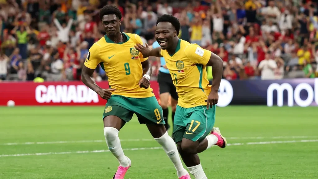 Austrália surpreende Turquia na estreia da Copa e tem herói com história emocionante