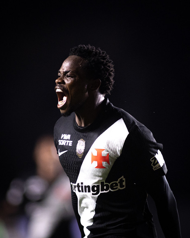 Vasco vence o Vitória e abre vantagem para jogo de volta na Copa do Brasil Vasco da Gama x Vitória - Copa do Brasil - Estádio de São Januário. Fotos: Matheus Lima/Vasco.