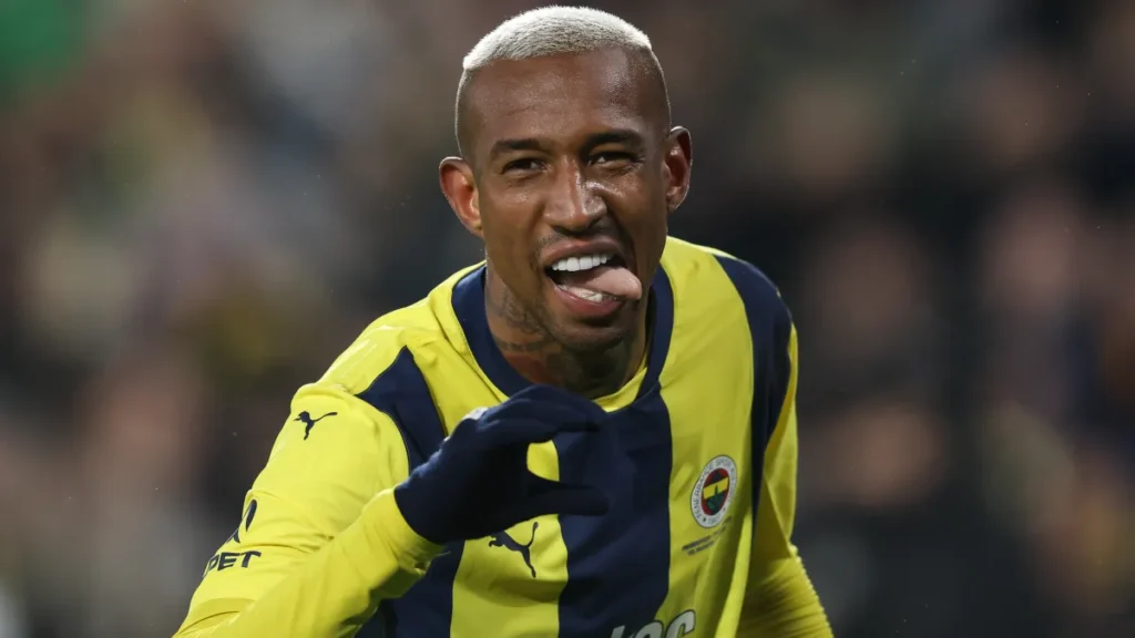 Anderson Talisca deixa o Fenerbahçe e é contratado pelo Al-Jazira, dos Emirados Árabes Unidos Anderson Talisca