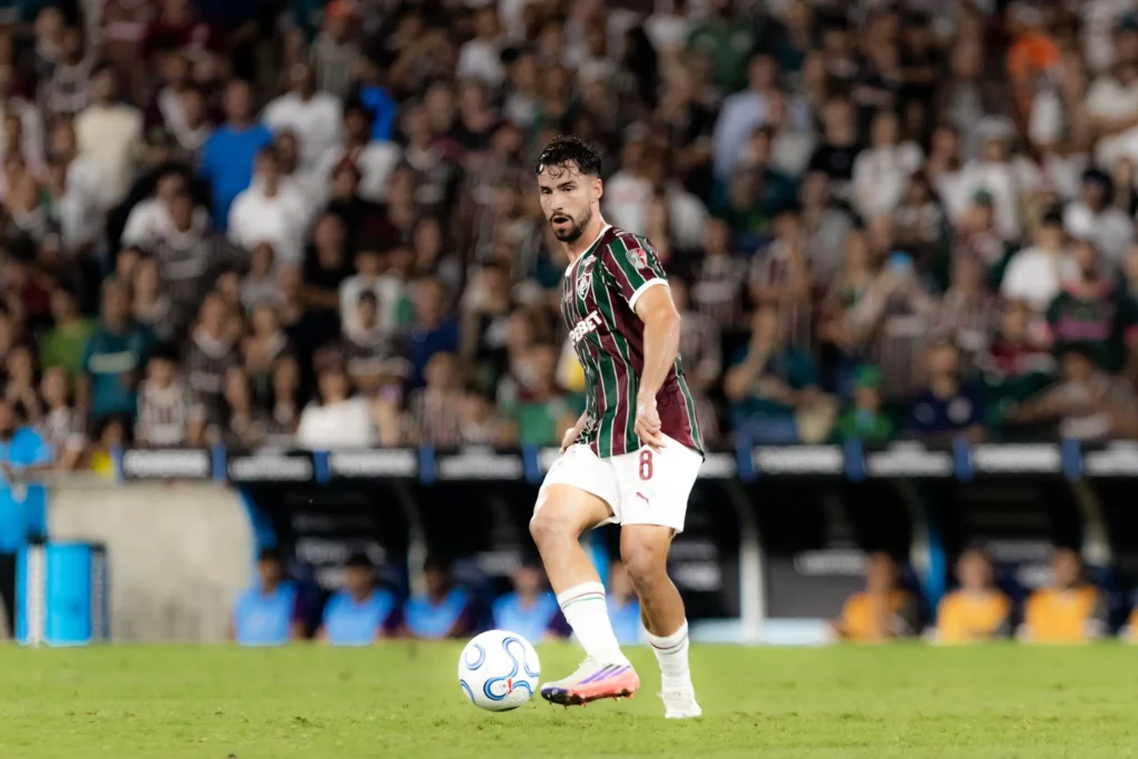 O jogador irá substituir o atacante João Pedro, do Chelsea, lesionado.