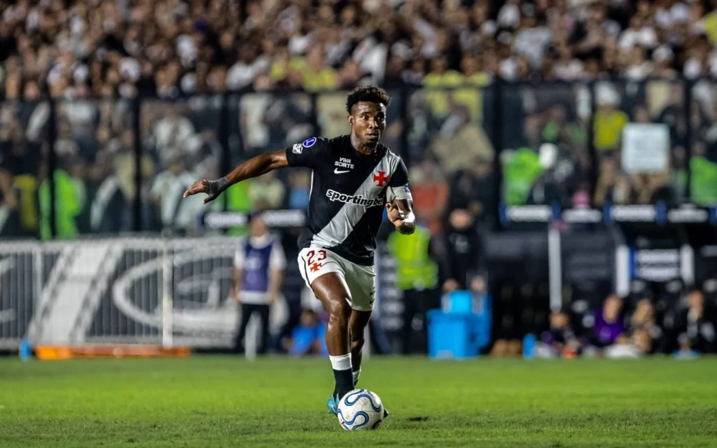Vasco aciona Justiça por Maracanã para semifinal contra o Boca Juniors Vasco x Boca Juniors